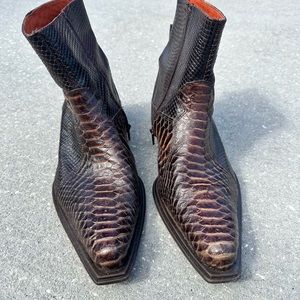 Aldo Men’s alligator skin (imitation ) boots.
